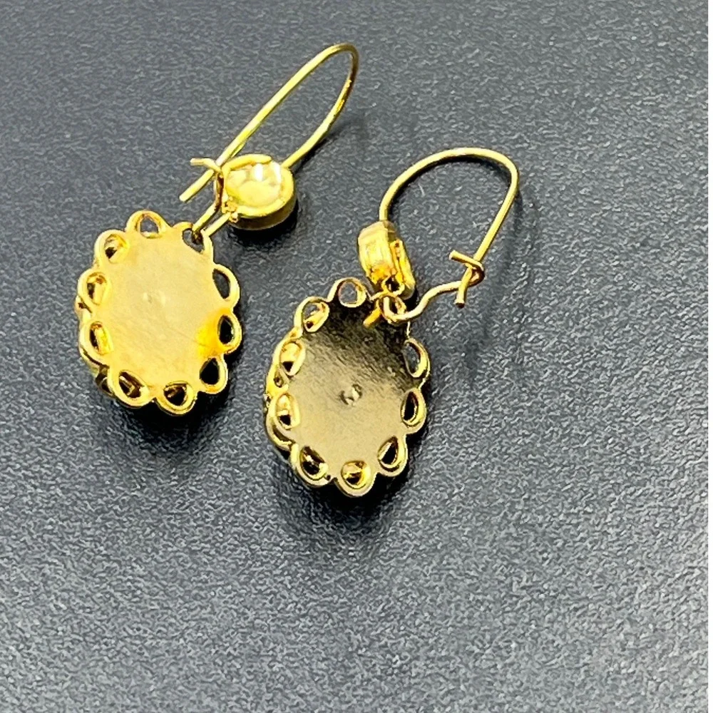 Lava and Olivine Fantasia Hawaii‎ Jewelry Green Volcano Lava Mineral Earring
